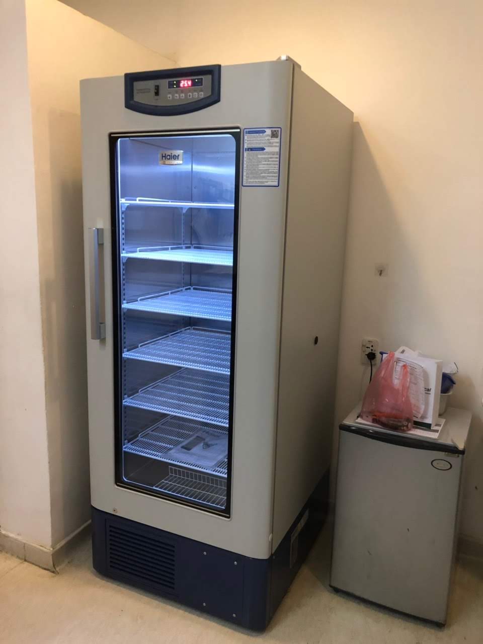 tủ lạnh dược phẩm HYC-610